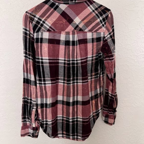 Arizona Jean Company Amazing Boyfriend Fit Slightly Distressed Flannel - Picture 2 of 6